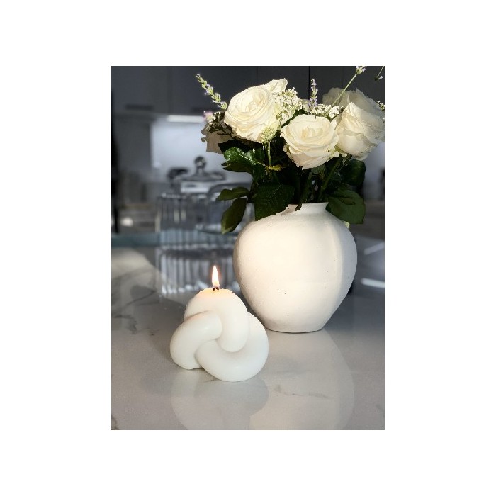 home-decor/candles-home-fragrance/myth-and-wild-lock-of-love-sculptural-pillar